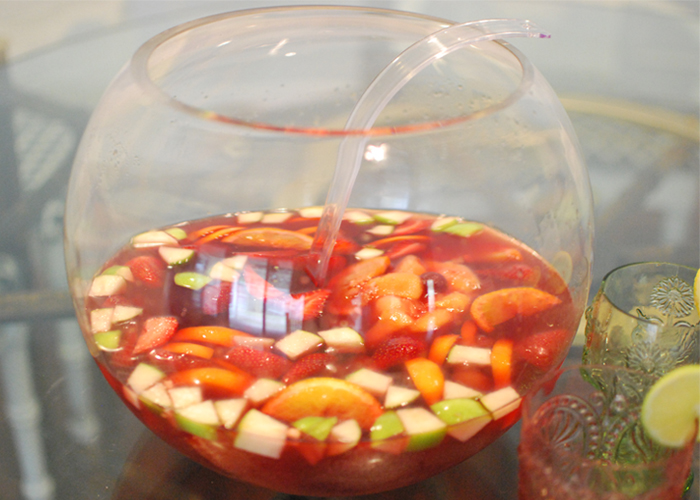 close-up-with-empty-cups