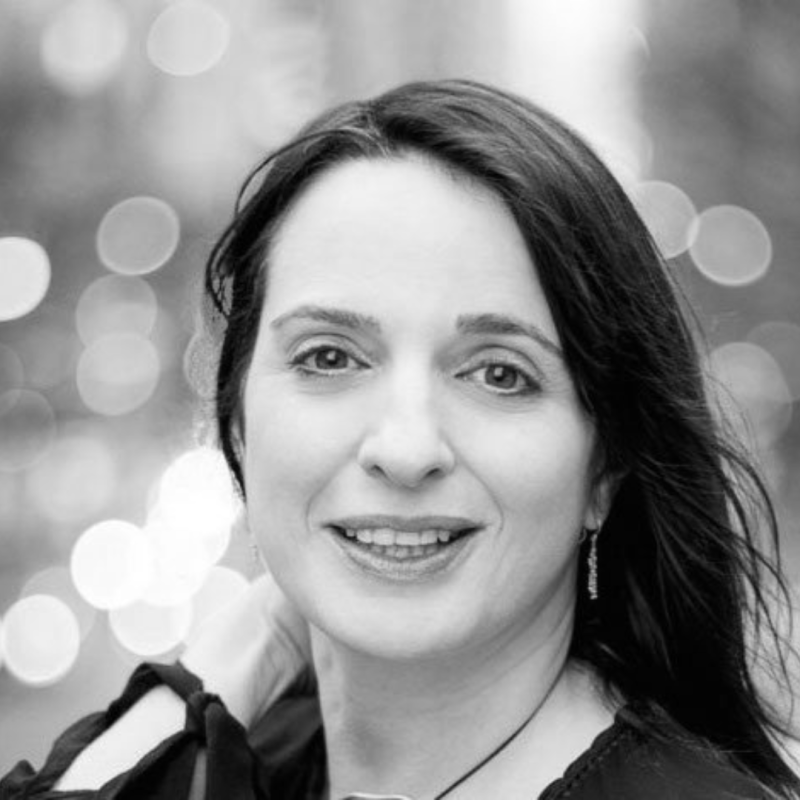 309: Debunking the Myth of the American Dream with Alissa Quart, Author of Squeezed & Bootstrapped